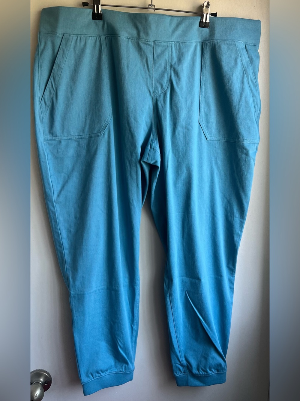 NWOT D&Co. Comfy Knit Pull-On Jogger Pants
